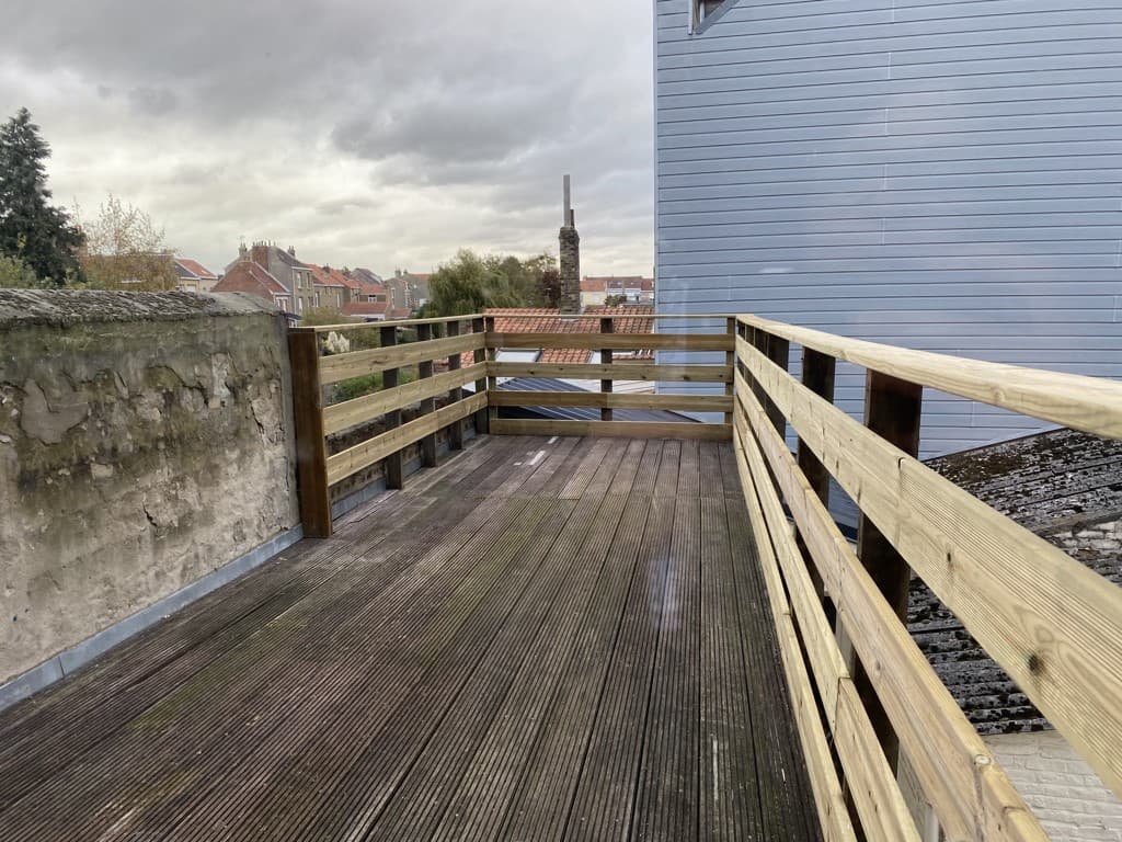 Immeuble : Immeuble de rapport (local + grand duplex 121 m²), Coudekerque-Branche
