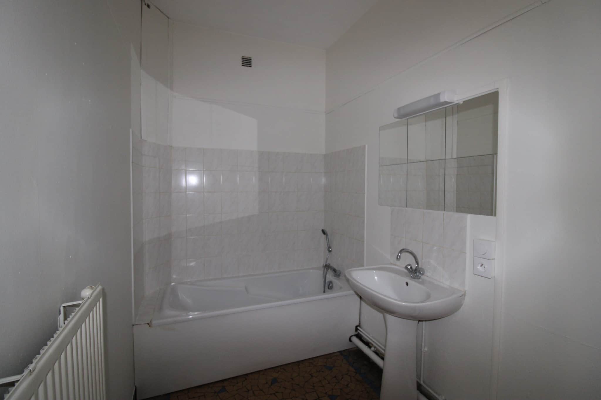 Appartement à louer : Beau T3 rénové, centre de Malo, Malo-les-Bains